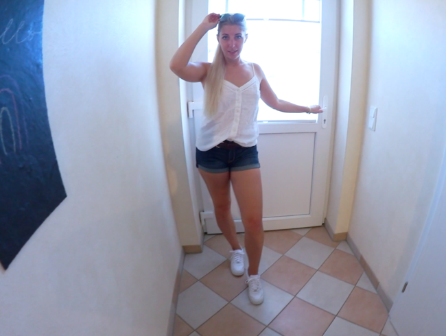 Mit CREAMPIE-MUSCHI zum EISESSEN – NOCH SCHNELL vor dem SPIEGEL GEFICKT!