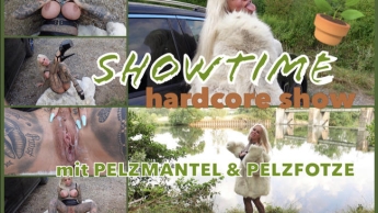 SHOWTIME I hardcore show mit PELZMANTEL & PELZFOTZE