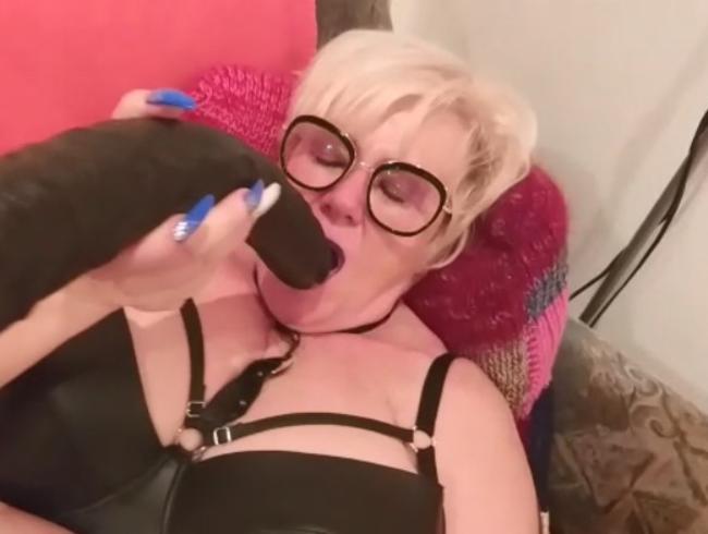 hmm geil – schwarz – dick – lang ;-)