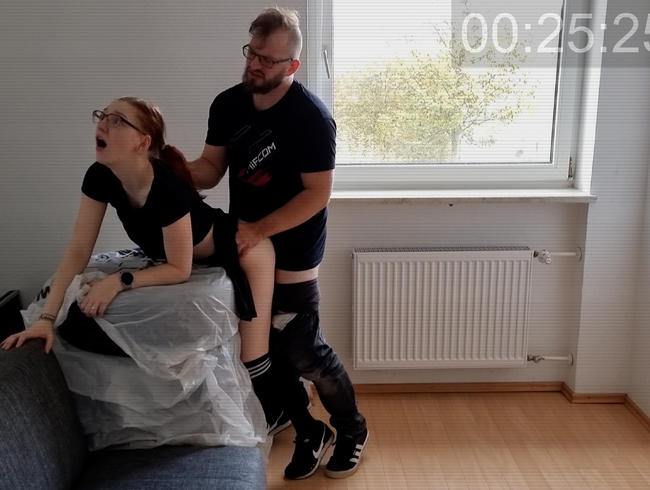 Zu Dreist oder Pervers? Auf den Möbeln des Nachmieters gefickt!