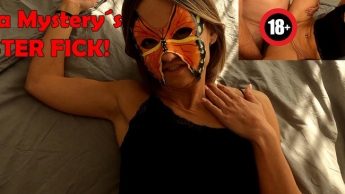 OMG! Mona Mysterys ERSTER FICK!