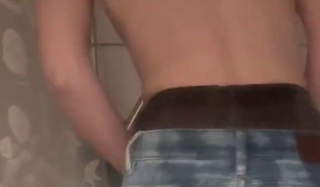 Wunschvideo! Wie ich in meine Nylonstrumpfhose und Jeans uriniere