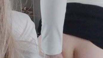 MILF Arsch in der Umkleidekabine… beobachte mich! ???