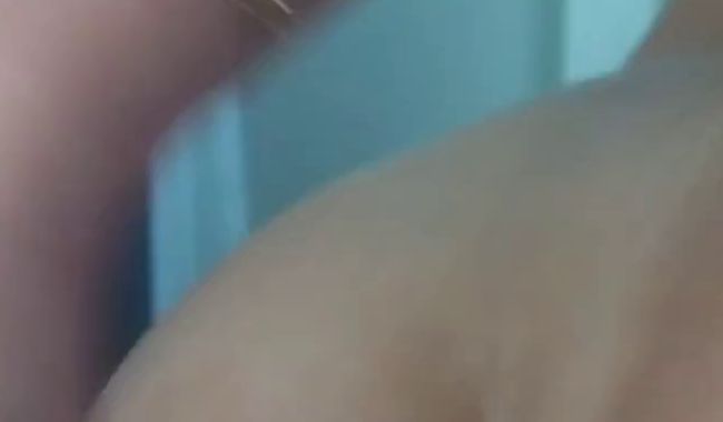 Versaute Pia fickt Anal