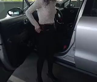 Forum Parkhaus umgezogen war mir egal ob mich jemand erwischt,hatte kein BH und kein Höschen an