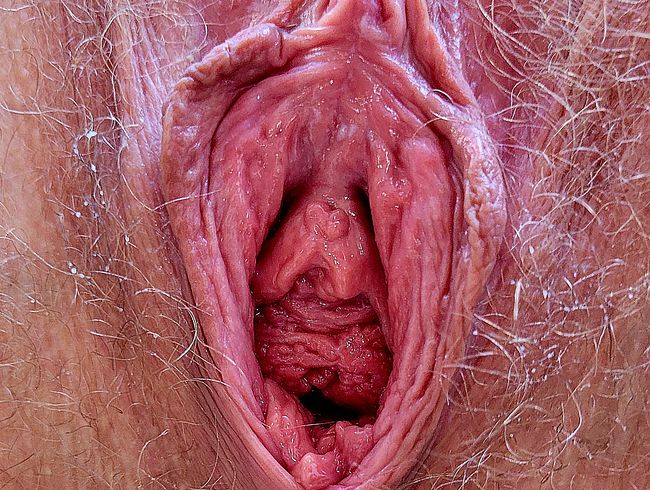 Gefingert bis es tropft und spritzt