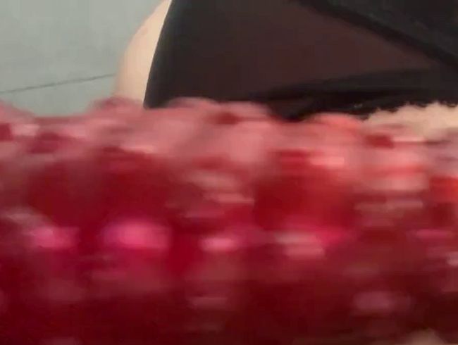 Ich komme heftig mit Tentakelarm im Arsch