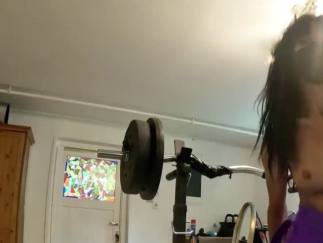 Fitness mal anders. Auch die Muschi gehört trainiert.