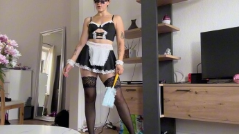 Lass mich bitte DEIN Hausmädchen sein!! Überzeug dich selbst von meine Qualifikationen!