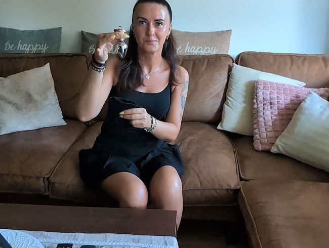 Mein Ex durfte das nie ! Ich dehne meinen Po mit einem AnalPlug