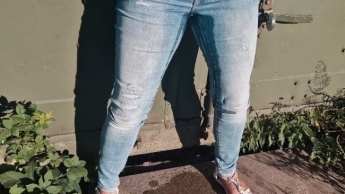 Upps, es ging wohl in die Hose – Jeans Vollgepisst