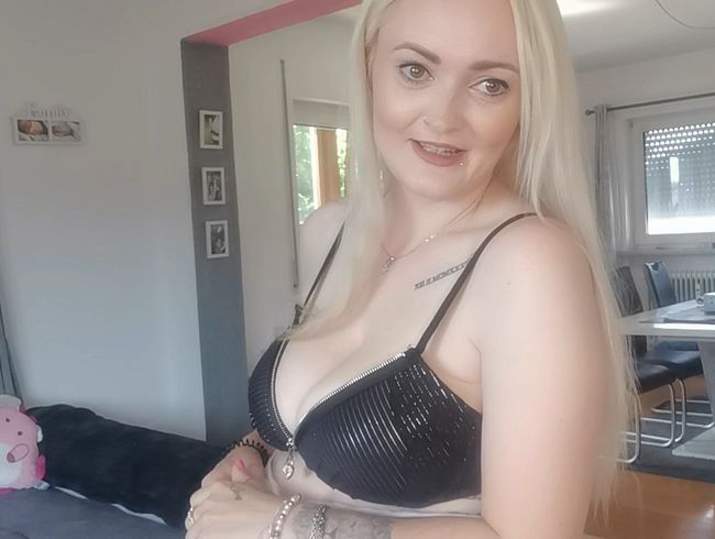 So aufgeregt war ich noch nie! Ich zeig mich oben ohne im Netz