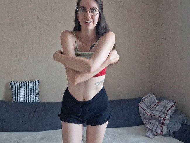 Wenn das meine Familie sieht! Komplett NACKT im Internet