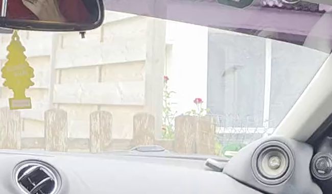 Auto gepinkelt und alles wird nass geiles gefühl ist es