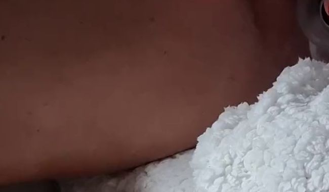 Mein erste Selbstebriefdigung vor der Kamera … sei gepannt!