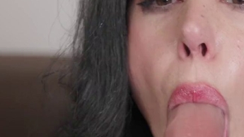 Übrigends, ich habe keinen Würgereflex :)