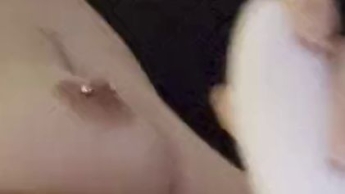 Mal einen anderen Vibrator ausprobiert. War auch geil