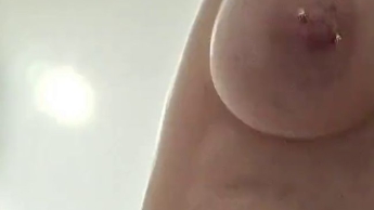 Duschen, pissen und kurz durchgefickt