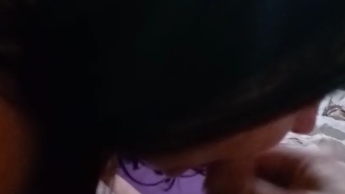 Geiles Blasen und Mundspritzen mit viel Sperma für die Schlampe