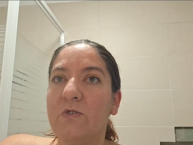 Werde ich jetzt gekündigt?Meine Pussy ganz nah im Netz