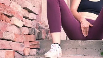 Auf meiner Treppe Pipi gemacht :-)