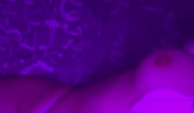 Ich bin neu auf diesem Gebiet, daher ist dies mein erstes Video, das euch bestimmt gefallen wird.