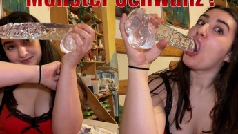 Schaffe ich die 30cm ??! Neuer Dildo zerfickt meine Teenie Pussy !!