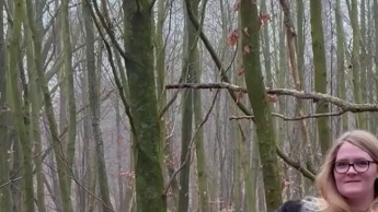 Ein kleiner Strip im Wald ?