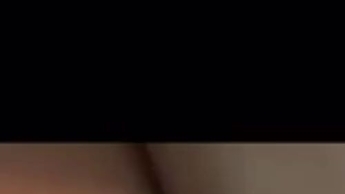 Feuchte Muschi spritz ab mit Piercing drin es war so geil guckt es euch an