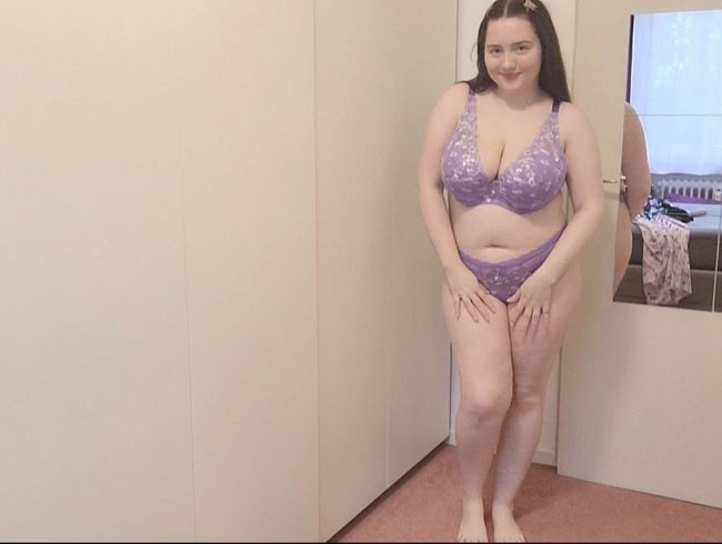 Kleiner Strip aus meiner neuen Unterwäsche raus!!!