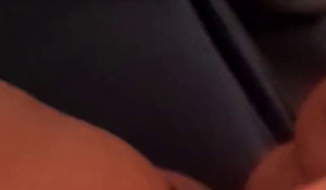 Nass, möchte ausgefüllt werden, ausgeleckt