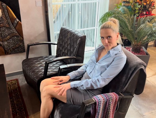 Versaute Mittagspause! Mein Date im Businessdress!