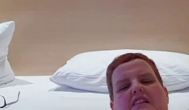 Meine Pussy und mein Arsch schön in Nahaufnahme!