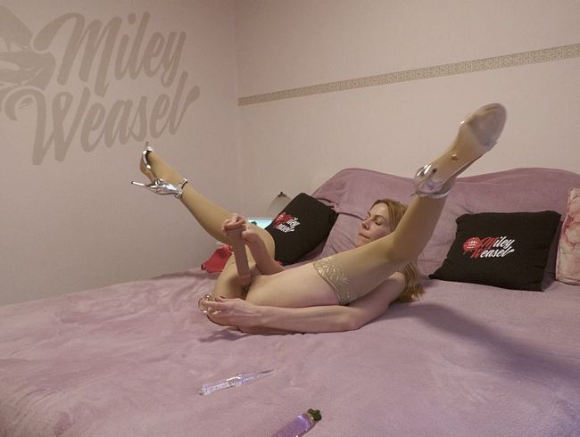 Versauter DirtyTalk….und ich ficke mir dabei Arsch und Pussy gleichzeitig !!