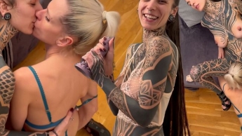 XL Dildo für 2 ! Krass plötzlich überrascht worden ;)