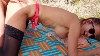 1. FICK im INTERNET!!! DOPPELSCHWANZ am FKK Strand! Badesaison am MILF-Strand eröffnet!!!