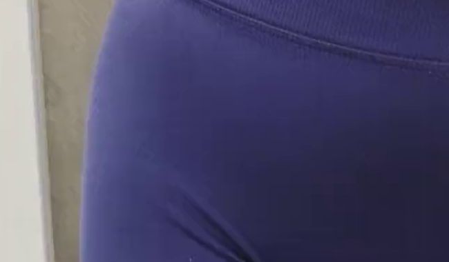 Ausversehen in die Leggins gepisst