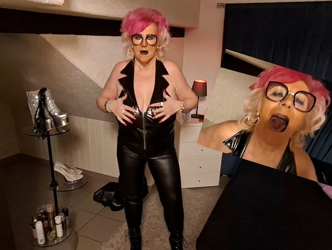 Meine Löcher brauchen ständig Schwänze und frisches Sperma!!!