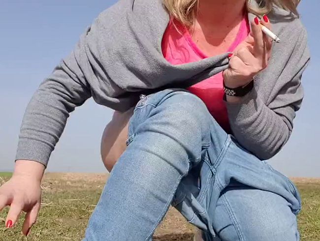 Outdoor Piss Season eröffnet !!!! Lieg dich drunter !!!