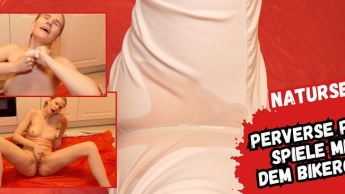 Perverses Selbstanpissen in weißer Jeans und weißem Top eskaliert! Bis zum Squirt!