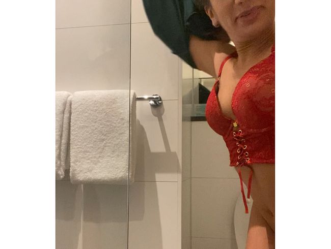 Scheiben-Pissen ,,Wer zuckt verliert !“