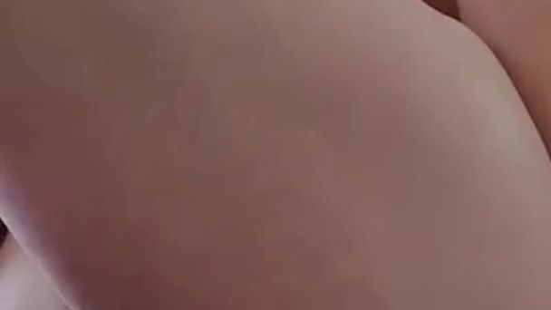 Selbstbefriedigung mit Dildo! Auch Anal!