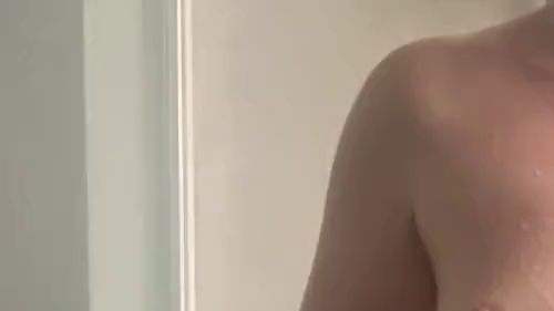 Willst du mit mir Duschen ?