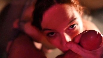 Beim Duschen spontan überrascht worden. So viel besser als mit meinem Toy