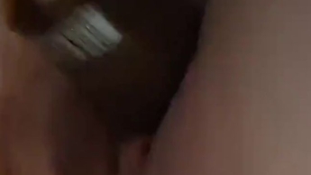 Flasche gefickt und dann hart gesquirtet….fuck war das geil