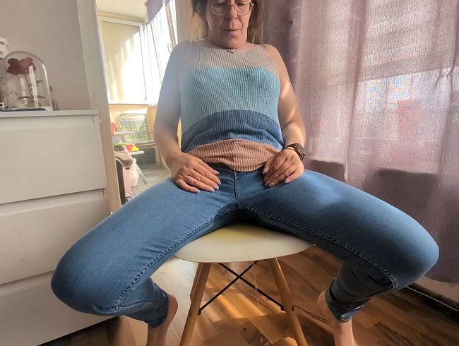 Pissen in neuer Jeans .