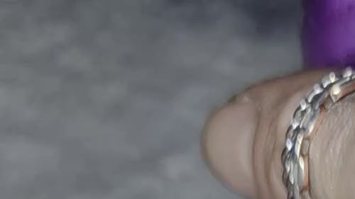 Dicker lila Dildo,tief in meine nasse Muschi?????Ich ficke mich hart ???