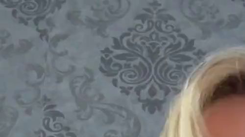 Die Queen of Dirtytalk ist zurück,Findom ganz leise und mit Fläschchen Teil 1