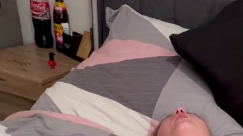 Heiße Sommerspielchen ??? Ich komme hart und verdrehe mir die Augen ?