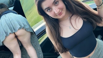 Auto-Outdoor Fick! Notgeile 20jährige trägt keine Unterwäsche !!